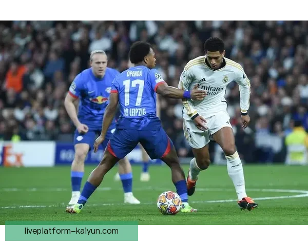 西甲领头羊球队状态稳定，持续保持竞争力迎接挑战