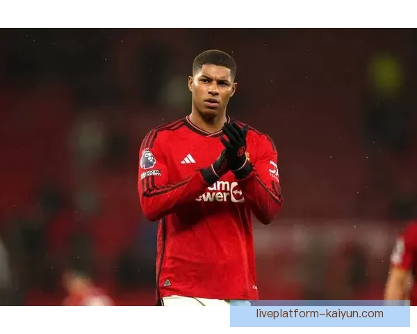 B费在曼联表现稳健，助球队争夺欧冠资格的竞争力增强