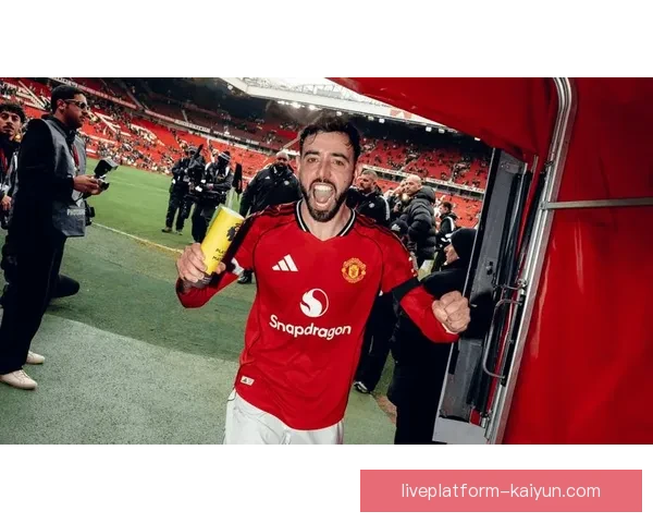 B费在近期比赛中的表现稳健，助力曼联重回竞争轨道。