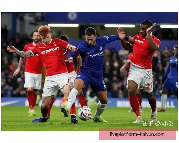 2023赛季足球新赛季预测榜趋势分析与关键球队表现解析